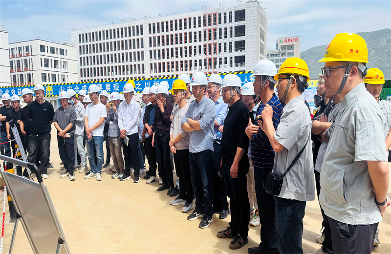 2025年4月17日，由莆田市涵江区住房和城乡建设局主办、918博天堂三建承办的钢筋安装工程质量防控现场交流会在联东U谷·涵江海峡智造产业谷一期成功召开。